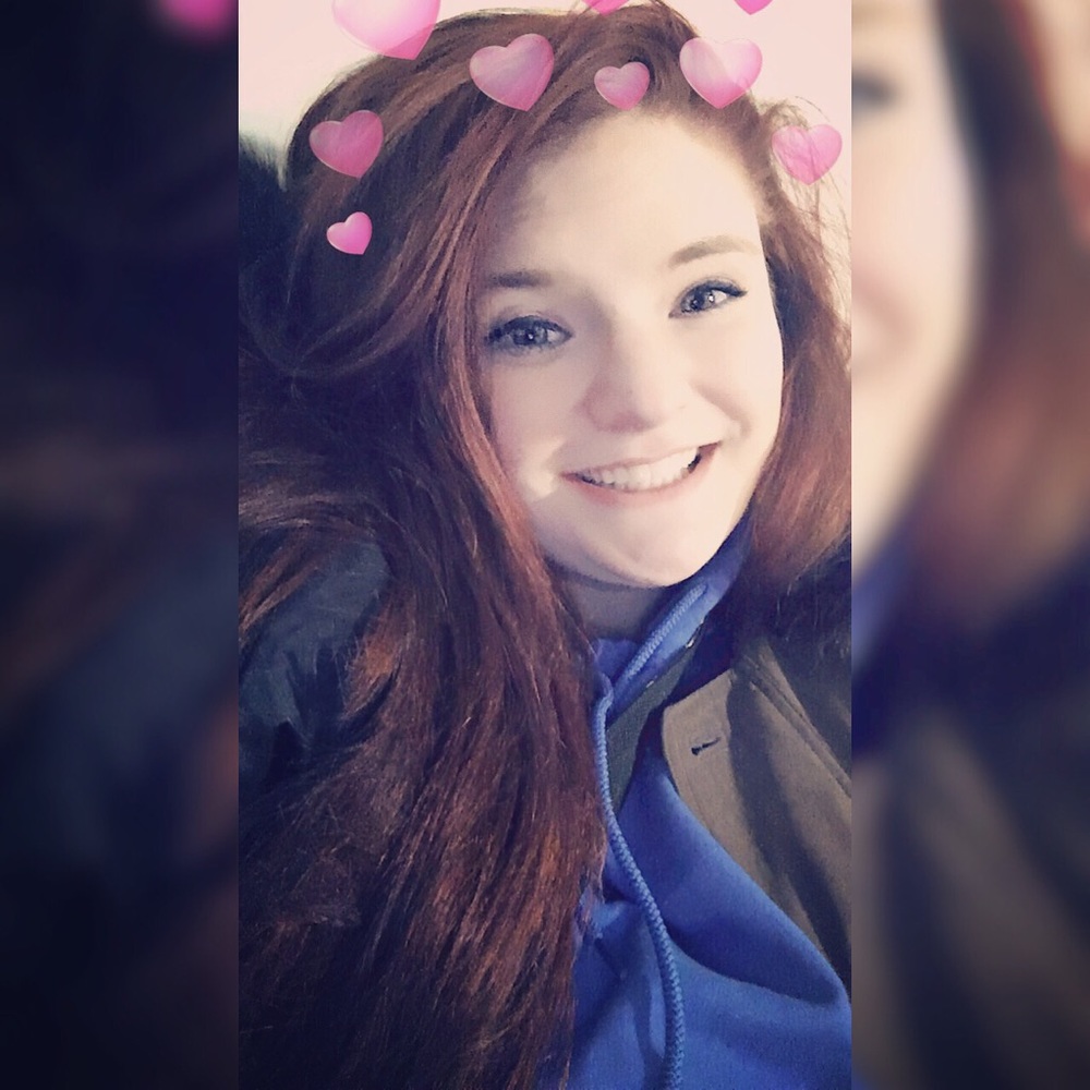 Meet your Posher, Alyssa